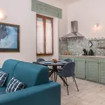 Nuovo Elegante Bilocale A 100mt Dal Porto E Centro * La Maddalena (Sassari)